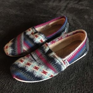 NWOT Toms Slip ons